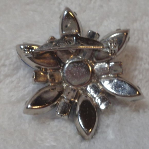 Sparkling Blue Rhinestone Brooch - Picture 2 of 2